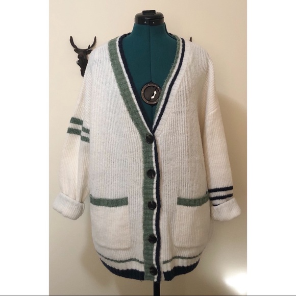 Nordstrom Sweaters - SOLD 💋 Retro cardigan from Nordstrom